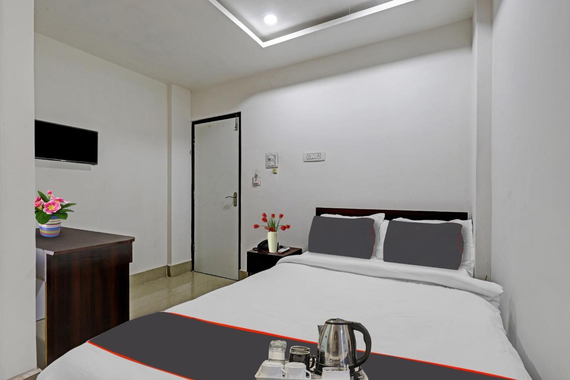 Hotel O Lakhi Guest House Guwahati Dış mekan fotoğraf