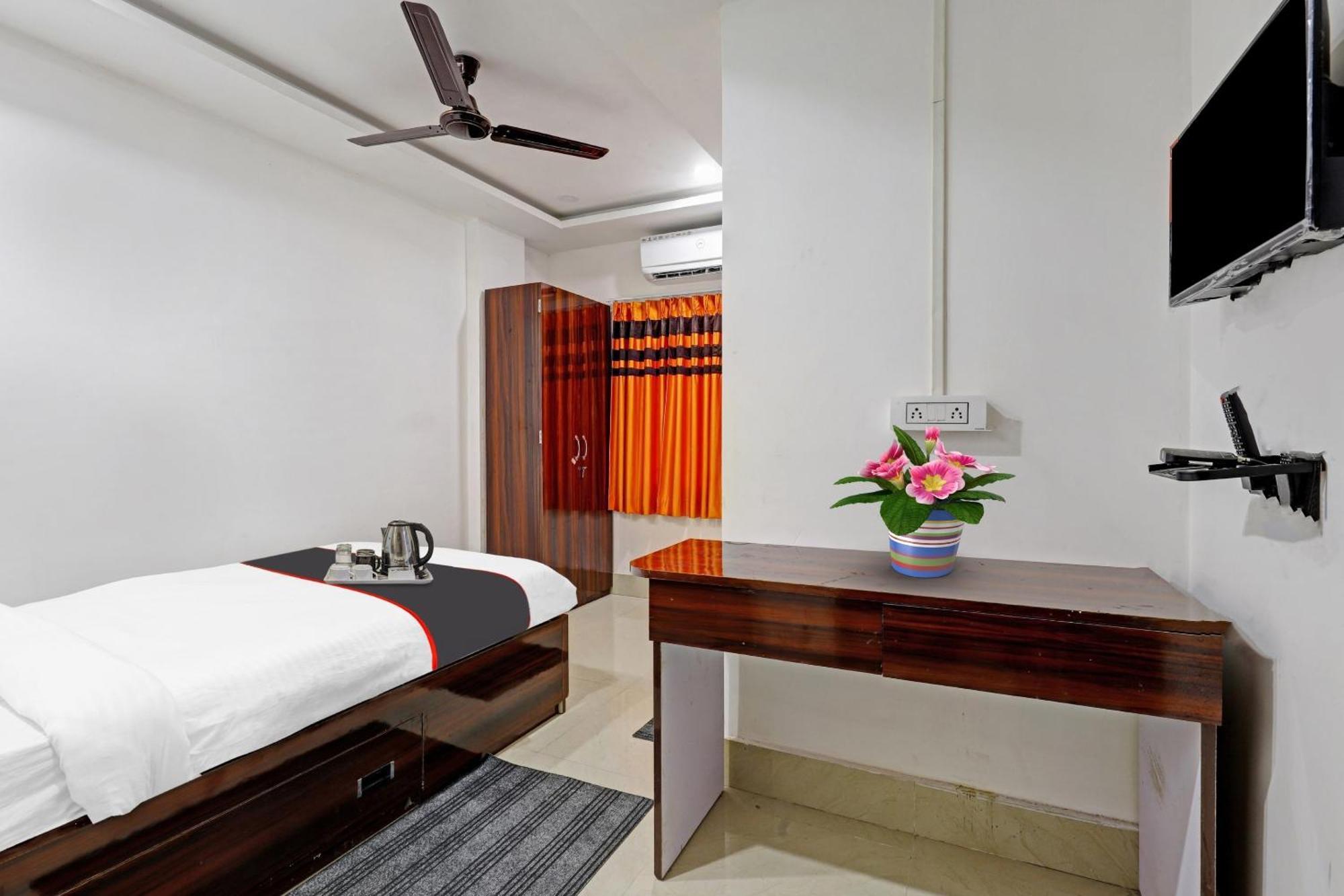Hotel O Lakhi Guest House Guwahati Dış mekan fotoğraf