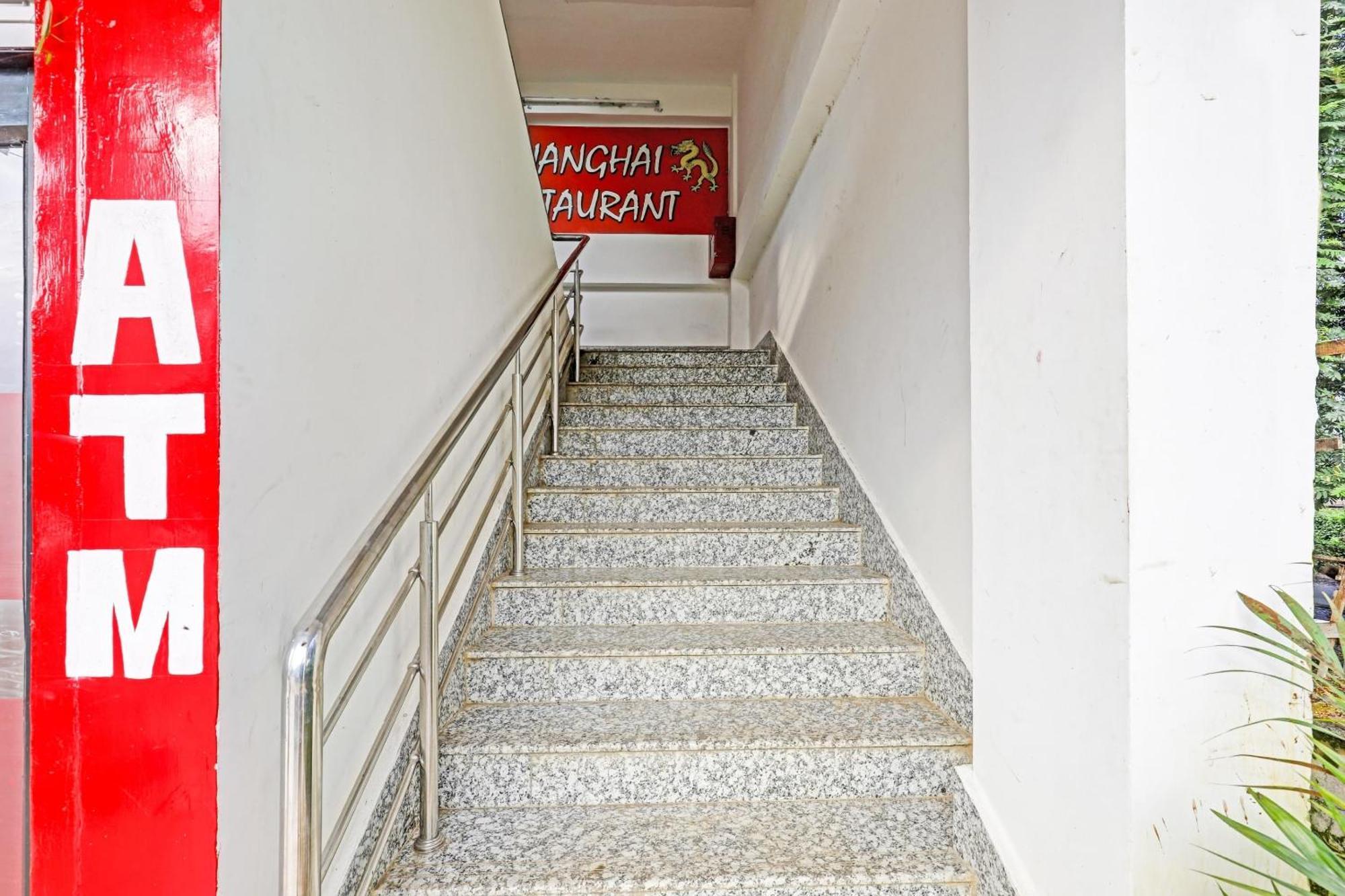 Hotel O Lakhi Guest House Guwahati Dış mekan fotoğraf